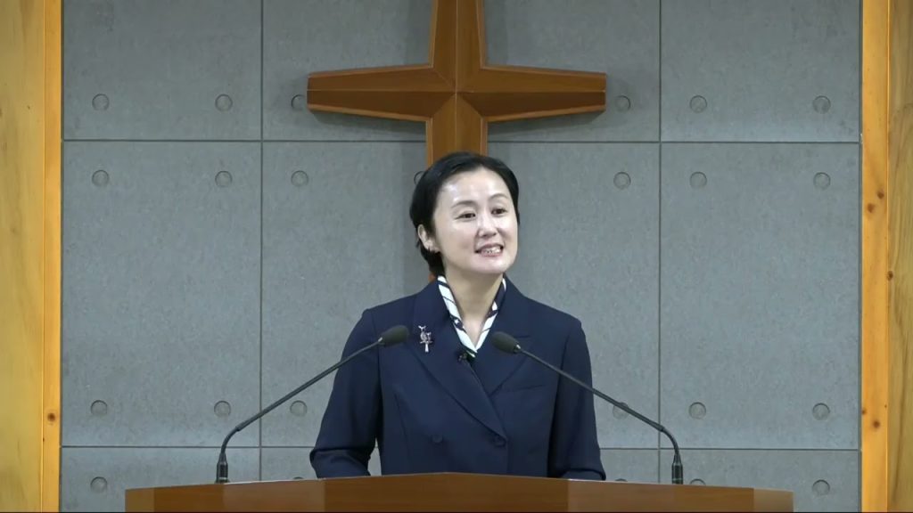 하나님의 주권 아래 흐르는 역사